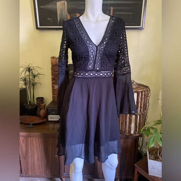 Ladies lace flare arm eyelet black gothic classic cocktail flowing boho dress - Picture 4 of 7